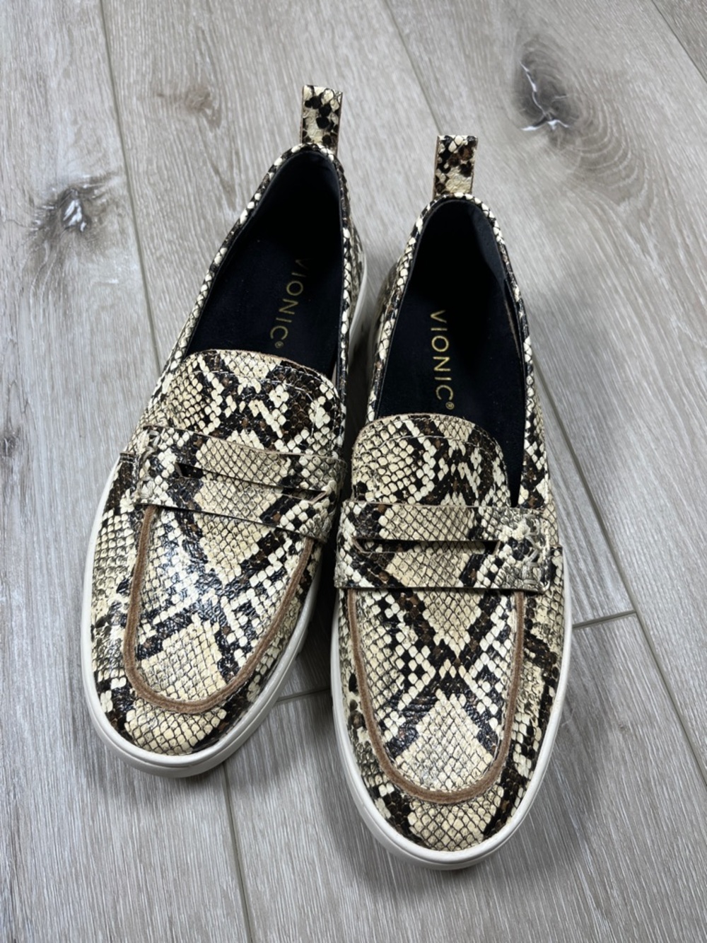 Vionic Beige & Brown Snake-Print Penny Loafers Size 6.5